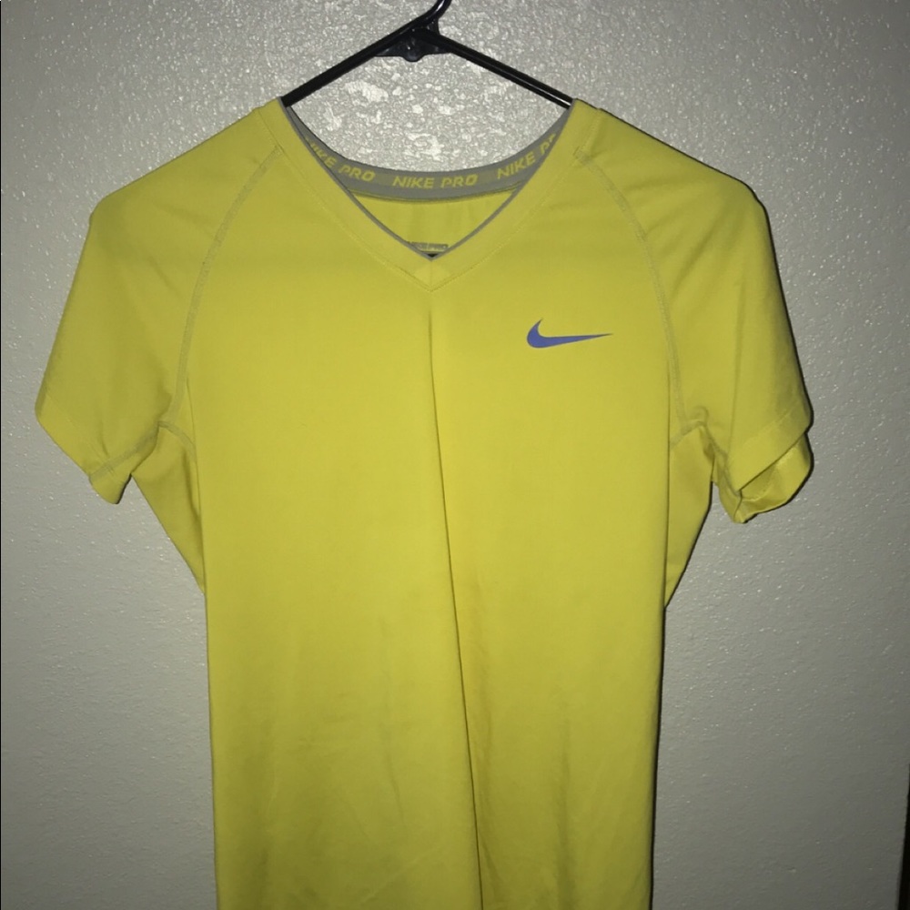 Nike pro active wear shirt